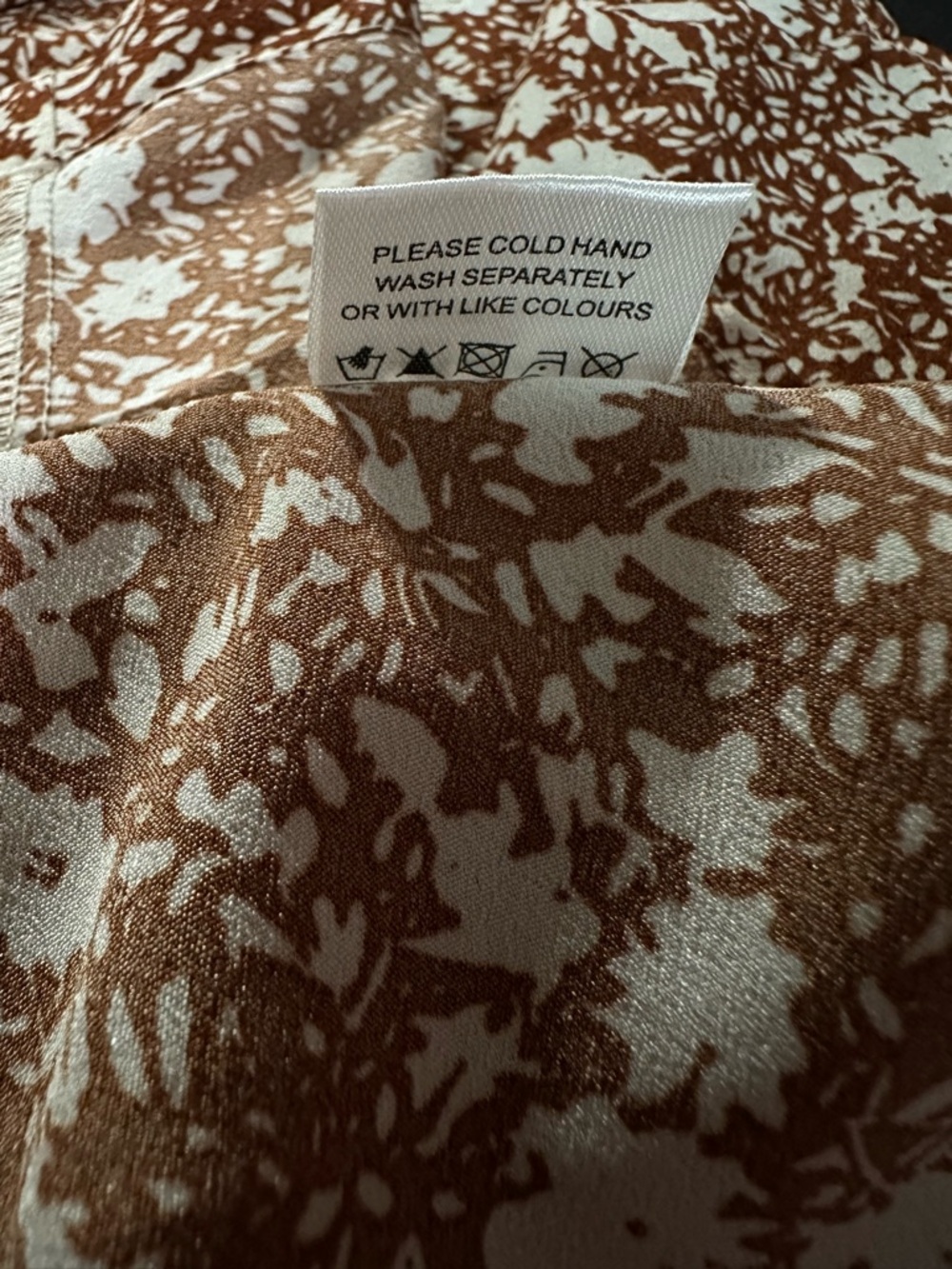 The Main Street Exchange Women’s Maxi Floral Skirt Brown Base White floral L NWT - Picture 10 of 15